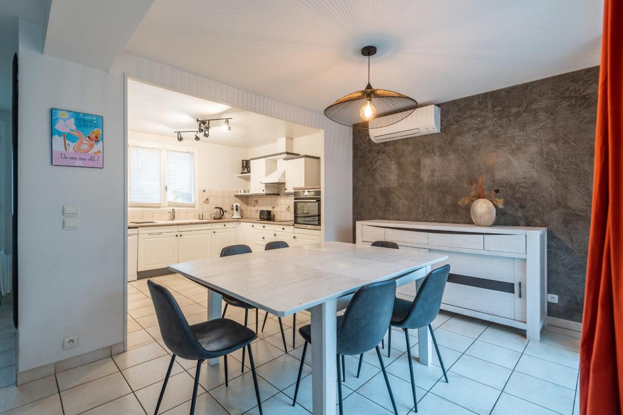 Villa Alpiloc - Town House With Garden And Winter Lounge Annecy Esterno foto
