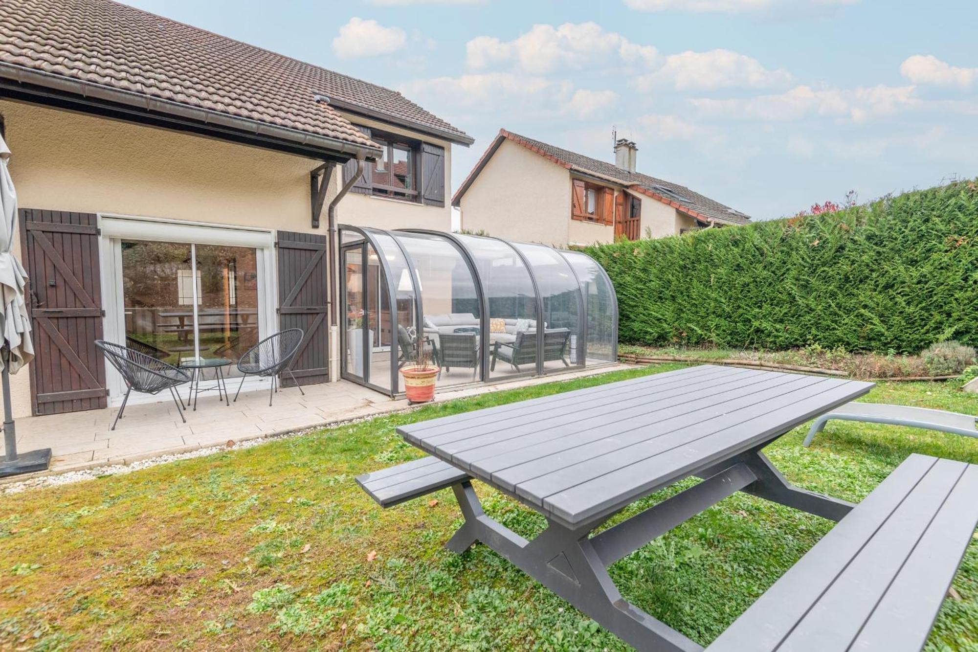 Villa Alpiloc - Town House With Garden And Winter Lounge Annecy Esterno foto